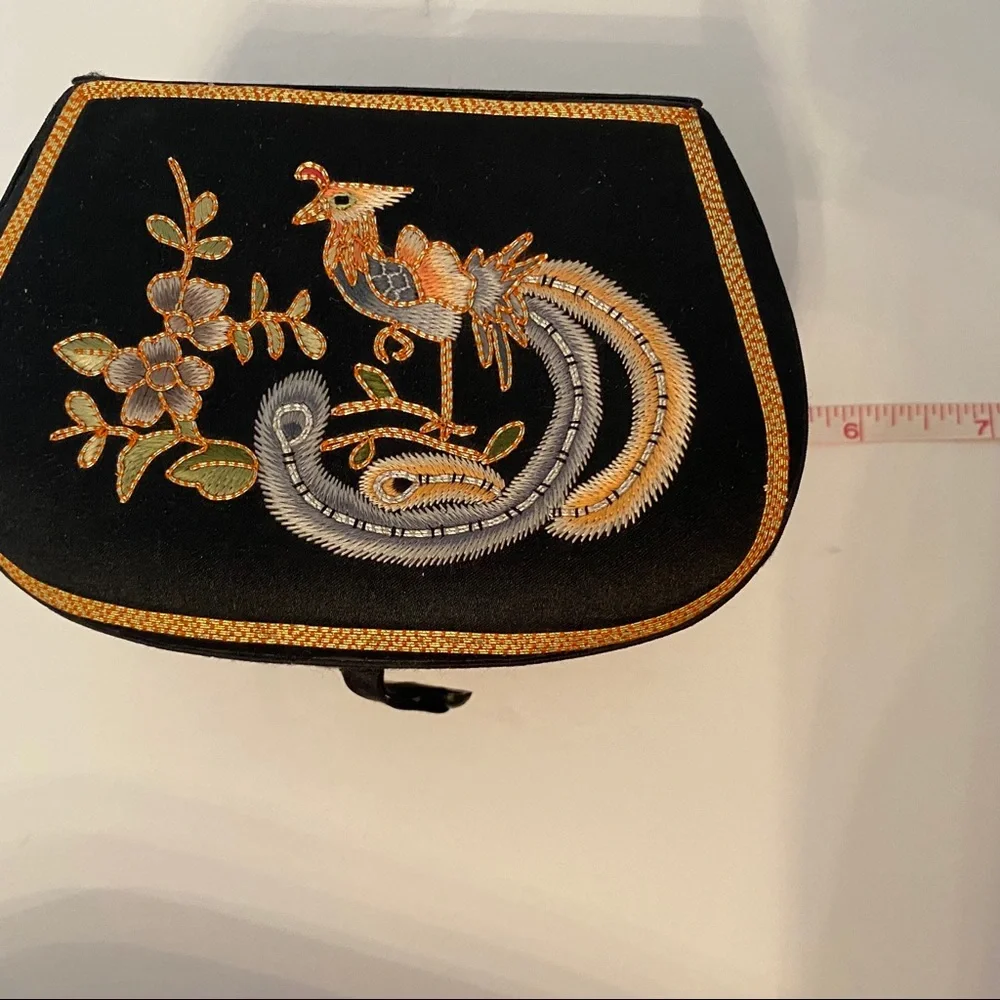 BOX JEWELRY ORGANIZER TRINKET BLACK SATIN PEACOCK RED LINING STORAGE HOME